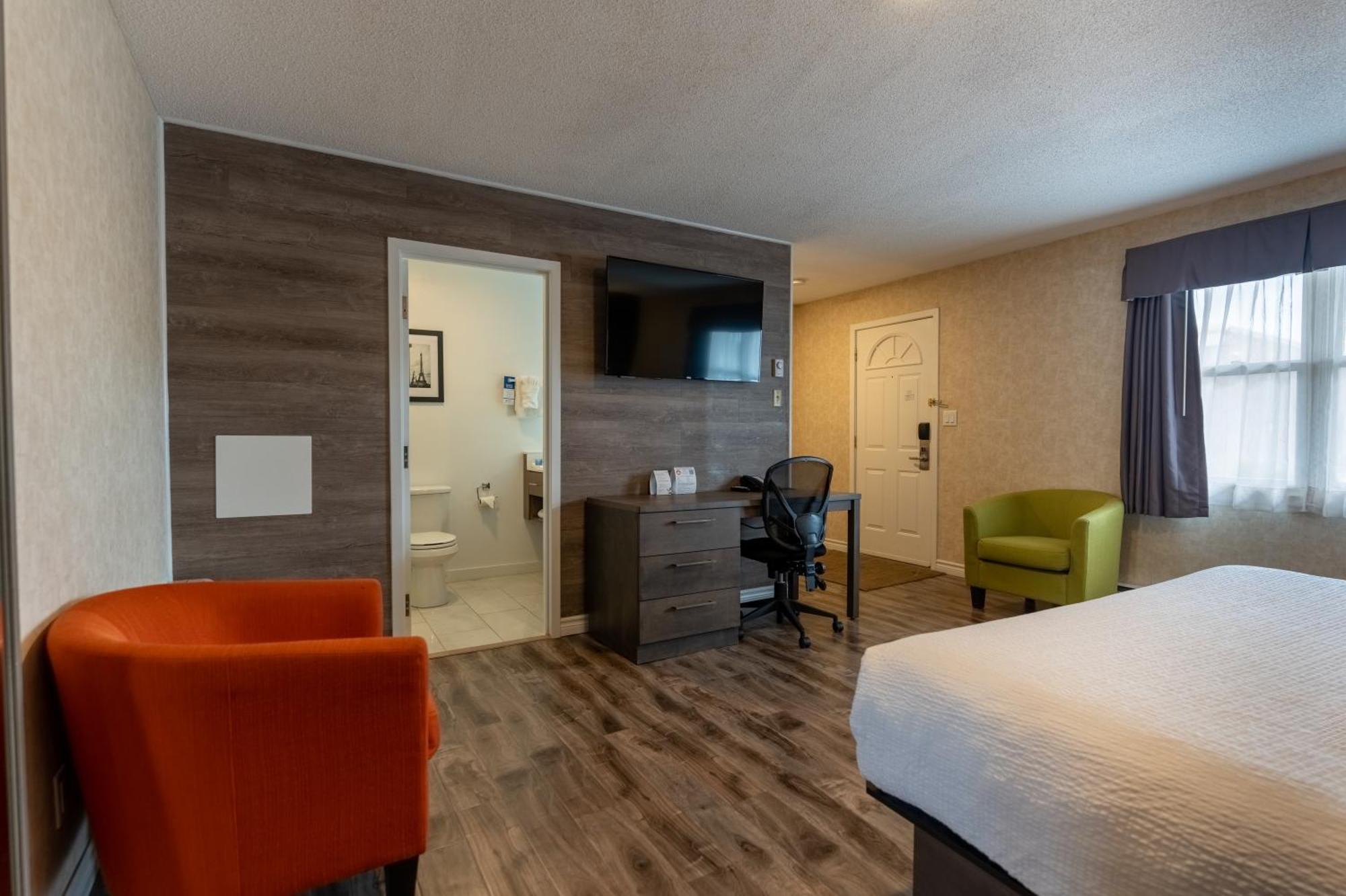 Glengarry Extended Stays Truro Exterior foto