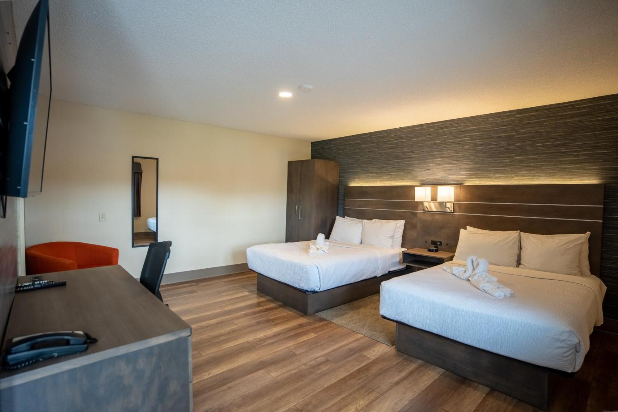 Glengarry Extended Stays Truro Exterior foto